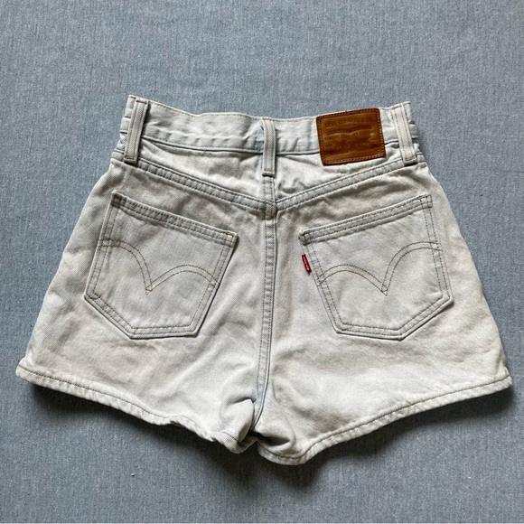 Levi’s High Rise Mom Denim Shorts Size 23 - Picture 7 of 8